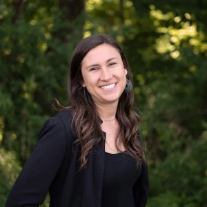 image of agent Ashlyn Austin