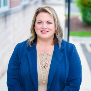 image of agent Christina Epps