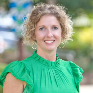 image of agent Mary Hampton Lovekamp